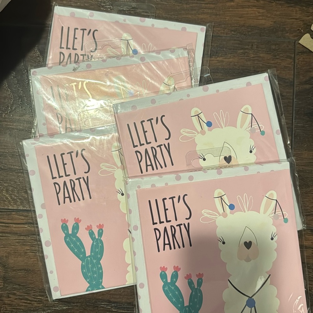Lot of 4 Party Invitations 32 in all Llama Let’s Party NEW